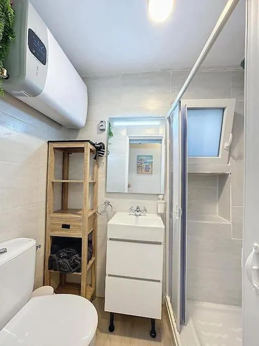 Urban Oasis Apartment 埃斯特波纳