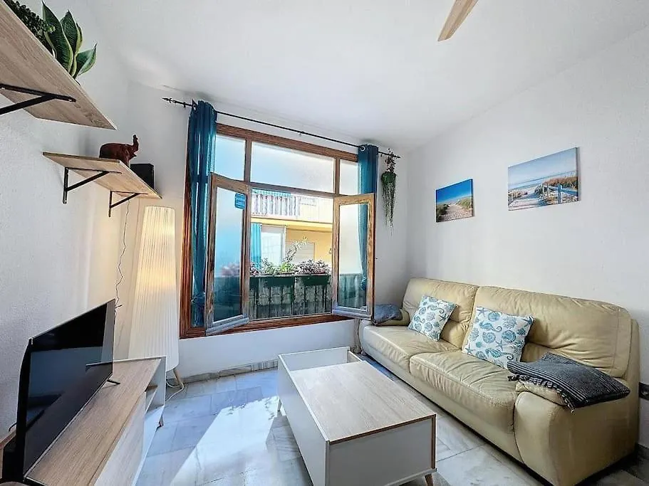 Urban Oasis Apartment 埃斯特波纳